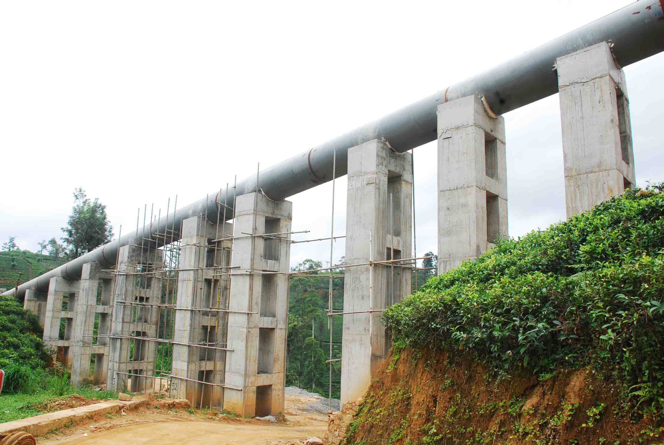 Bogo power pipe support